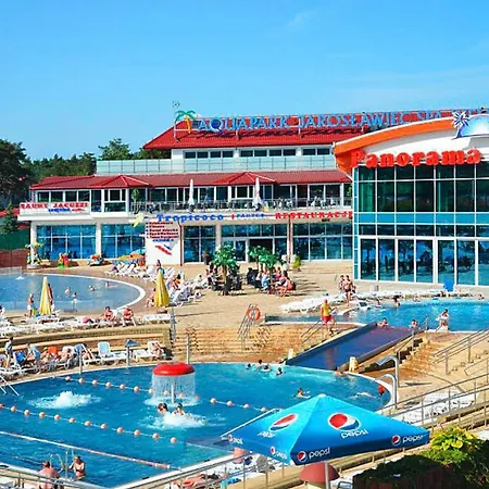 House In Jaros Awiec Near Tropicana Water Park *